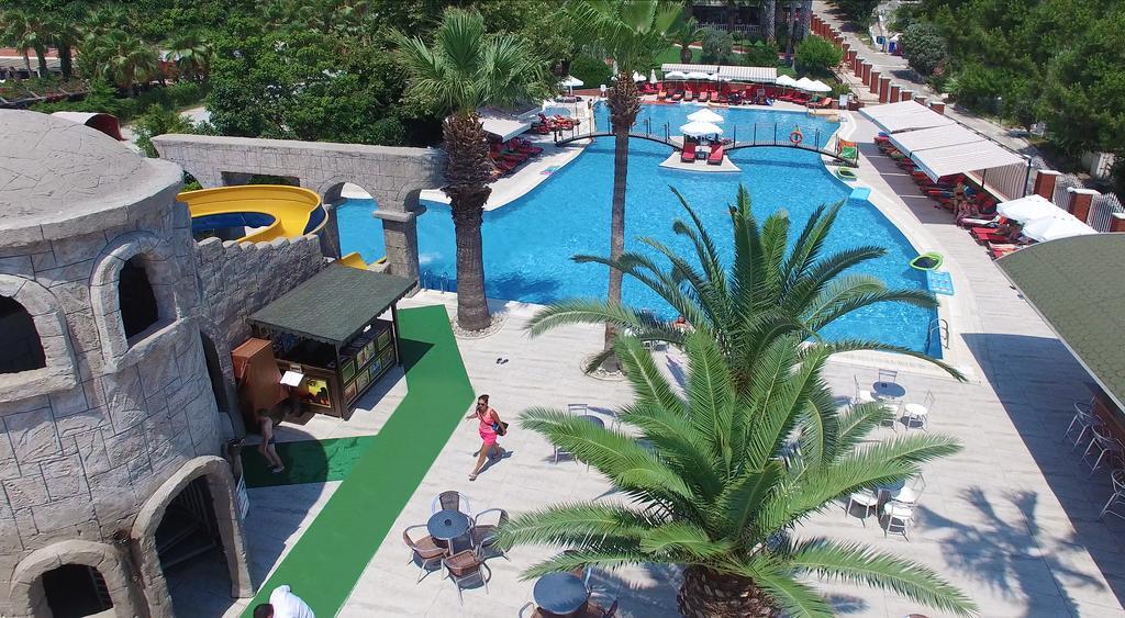 Thalia Beach Resort Hotel Ilica  Ngoại thất bức ảnh