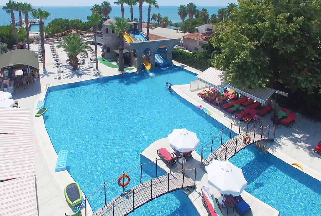 Thalia Beach Resort Hotel Ilica  Ngoại thất bức ảnh