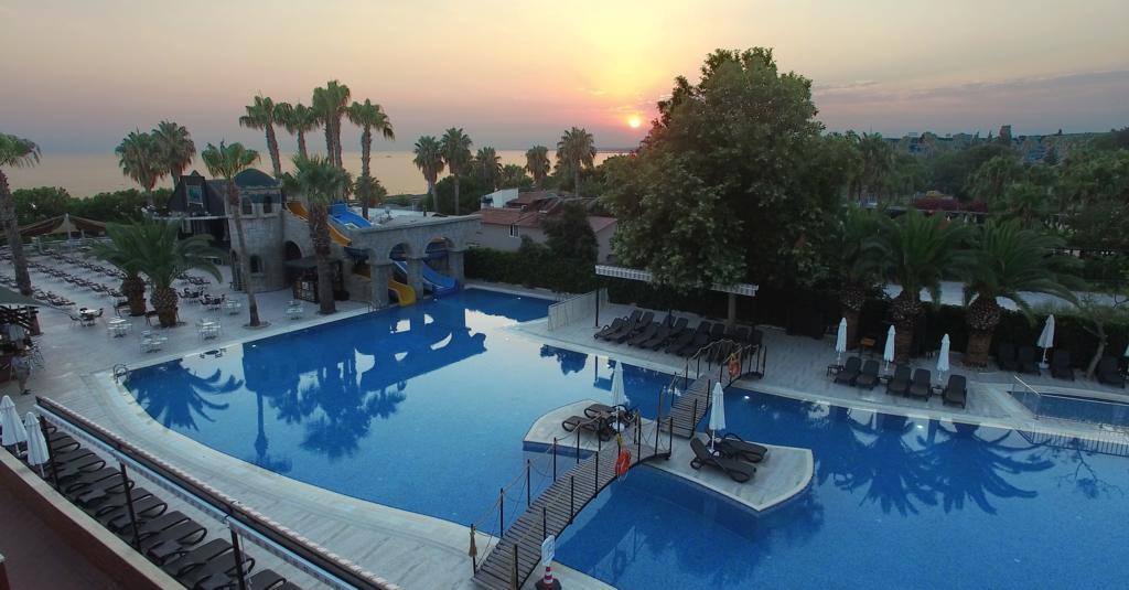Thalia Beach Resort Hotel Ilica  Ngoại thất bức ảnh